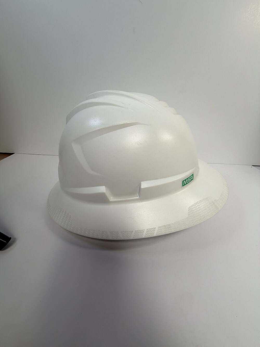 MSA‎ V-Gard C1 Full Brim Hard Hat White